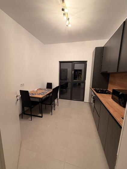 Apartament cu 2 camere decomandat în Sânpetru