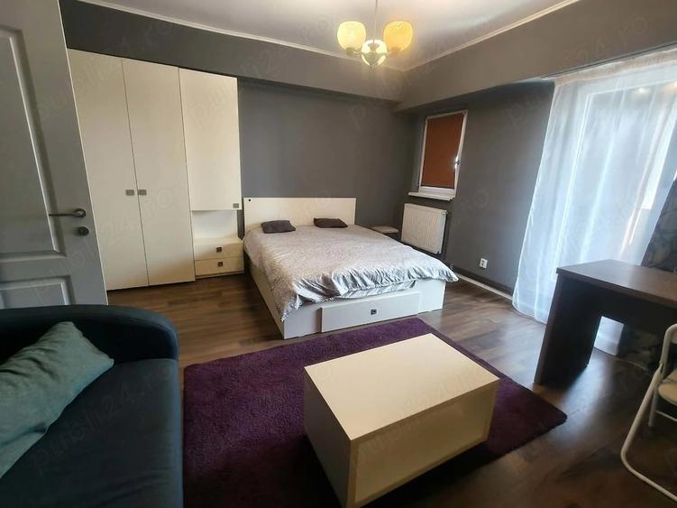 Garsonieră decomandată în Calea București