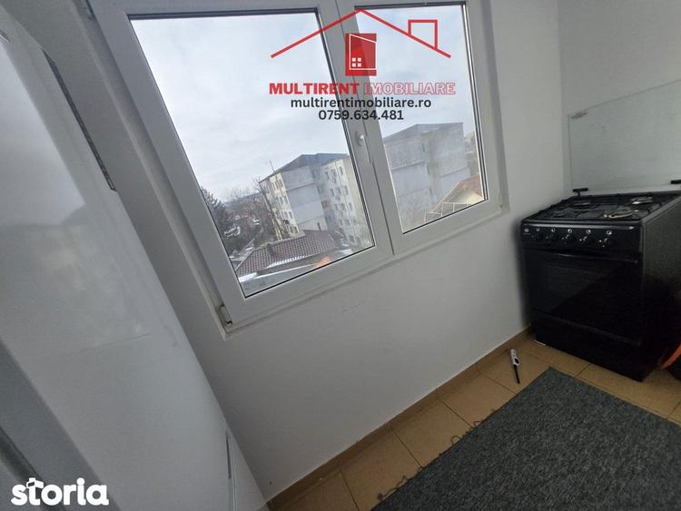 Apartament cu 2 camere semidecomandat, mobilat în Babadag — fotografia 3