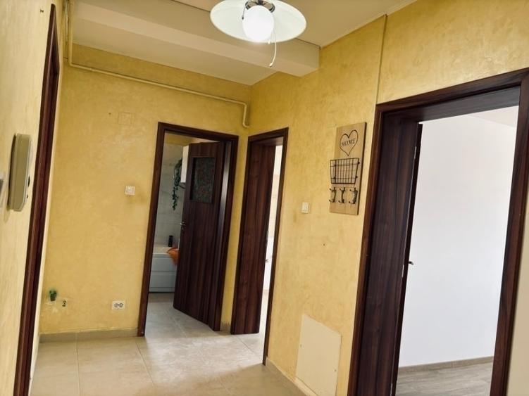 Apartament cu 2 camere decomandat, mobilat în Frumoasa