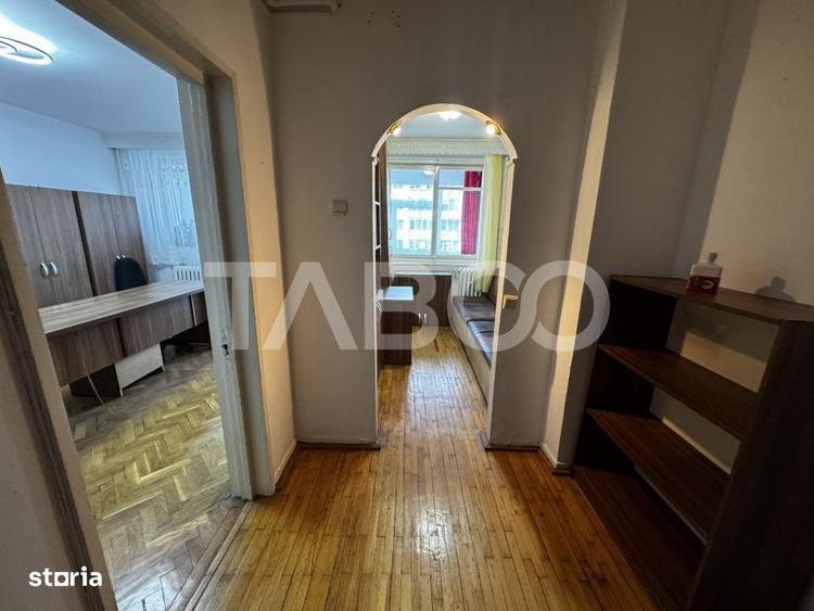 Apartament cu 2 camere semidecomandat, mobilat în Mihai Viteazul