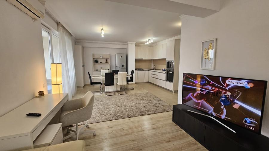 Apartament cu 3 camere decomandat în Iancu Nicolae