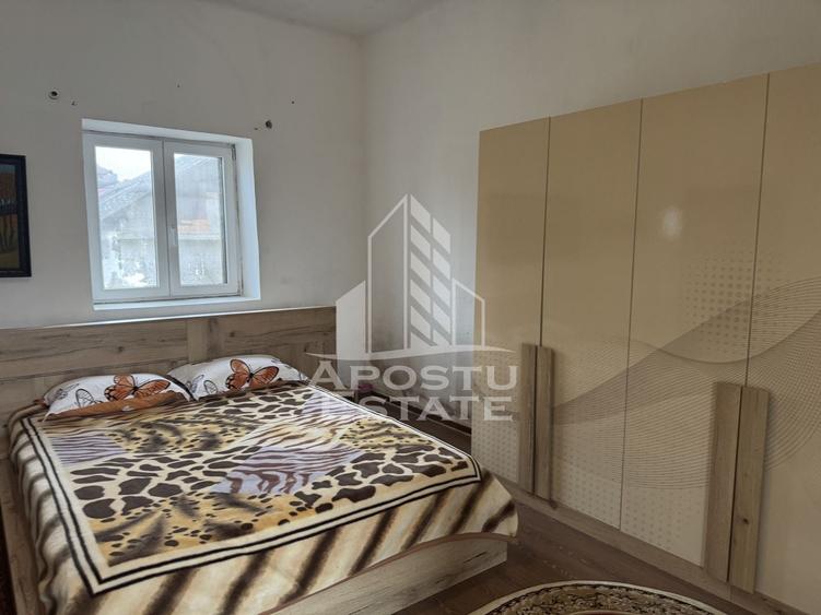 Casă individuală cu 5 camere cu Canalizare în Remetea Mare