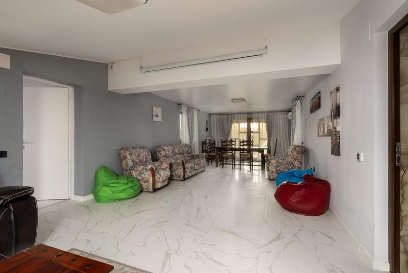 Casă individuală cu 6 camere cu Canalizare în Puchenii Mari