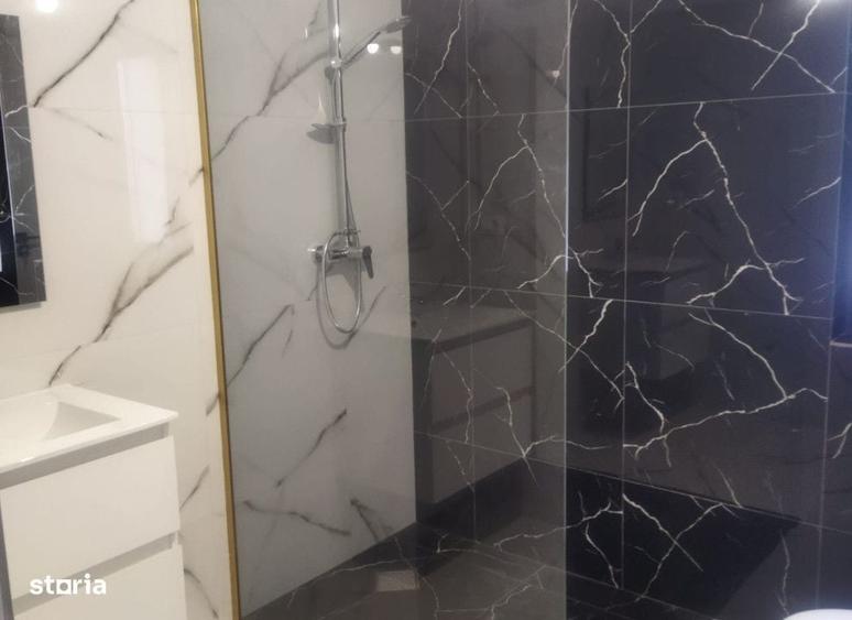 Casă cu 4 camere în Valea Adâncă