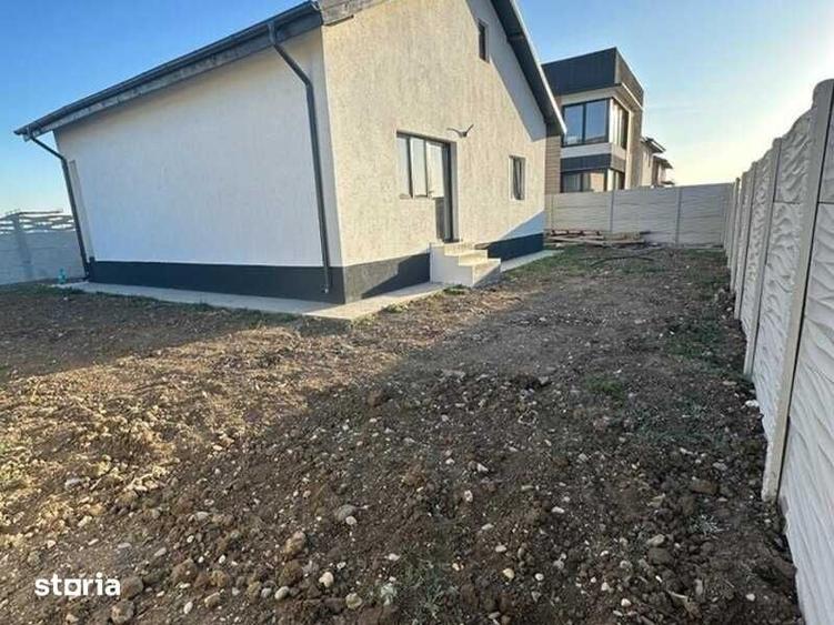 Casă cu 3 camere cu Teren 72 Mp în Central