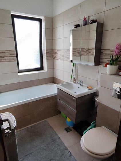 Apartament cu 3 camere decomandat în Chiajna