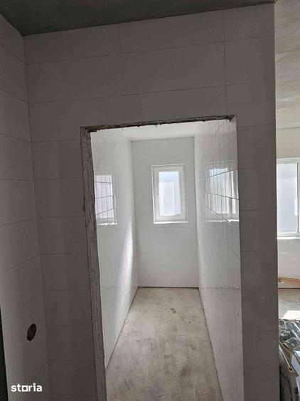 Casă cu 4 camere cu Teren 1418 Mp în Săcălaz