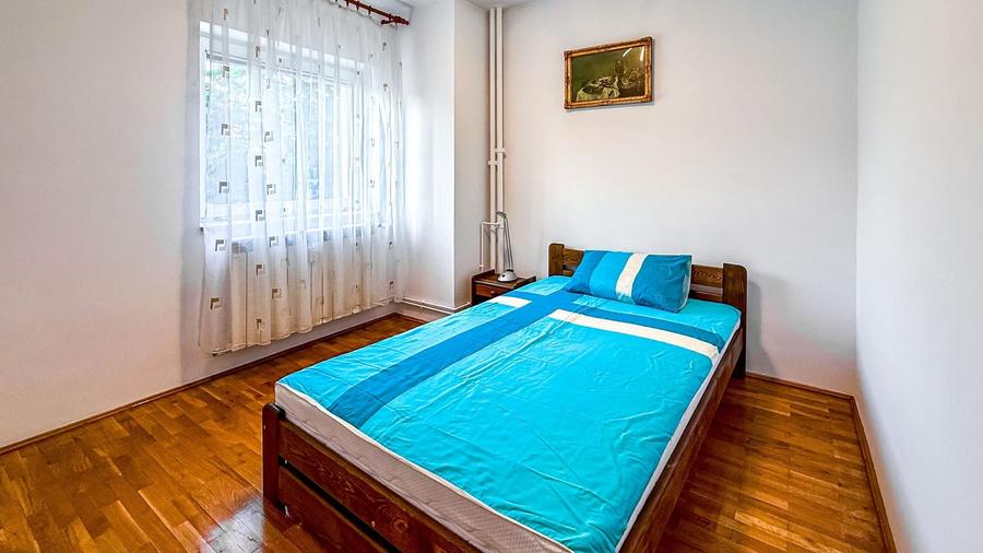 Apartament cu 3 camere decomandat, mobilat în Unirii