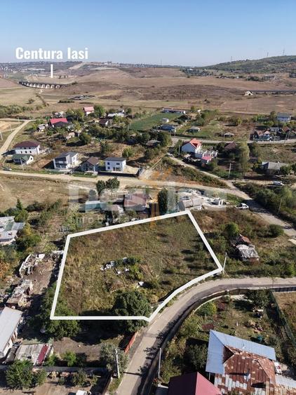 Teren Construcții intravilan de 1943 mp, în Cornești
