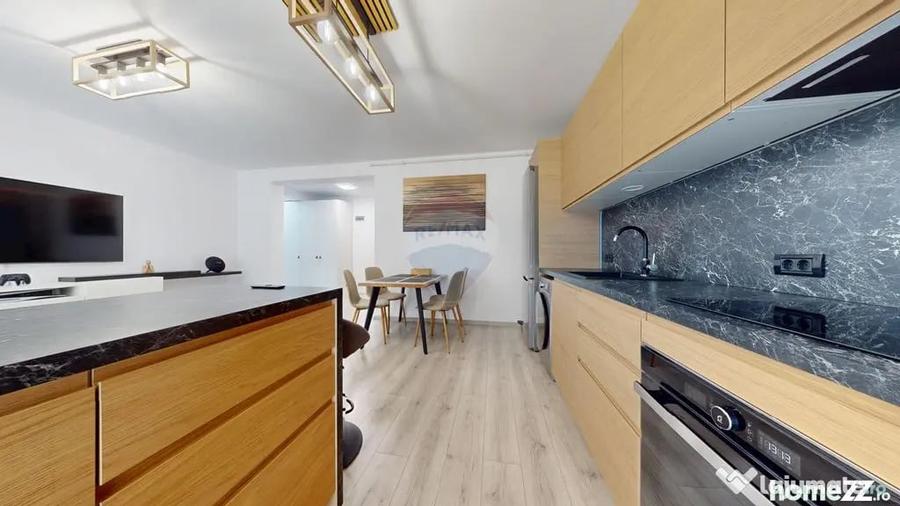 Apartament cu 3 camere decomandat în Bartolomeu