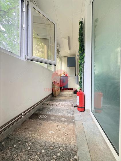 Apartament cu 3 camere decomandat, mobilat în Tomis Nord