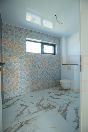 Casă individuală cu 3 camere cu Canalizare în Ovidiu