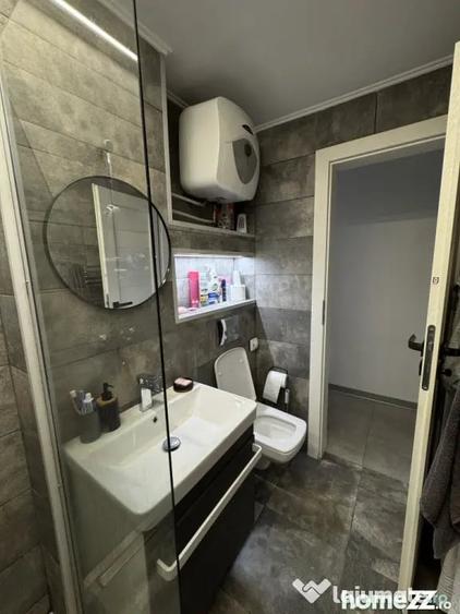 Apartament cu 2 camere semidecomandat în 1 Mai