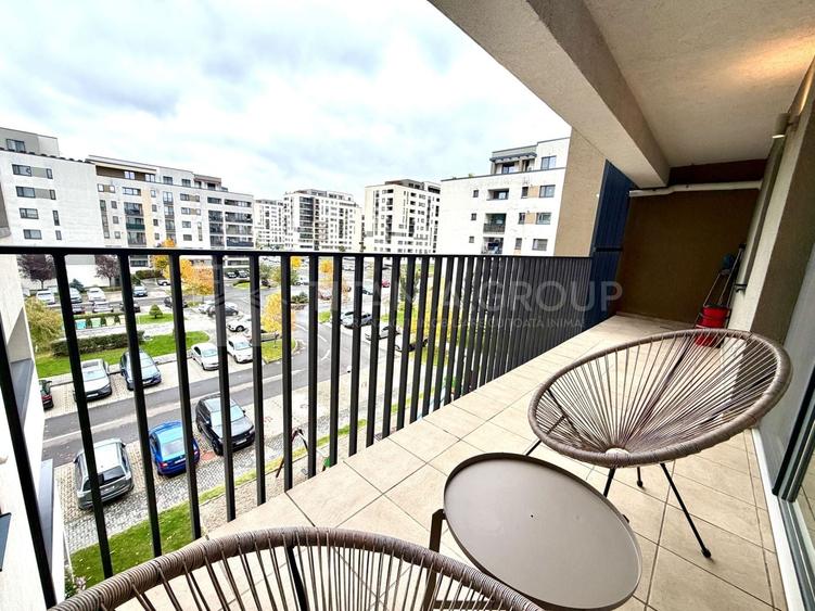 Apartament cu 2 camere semidecomandat, mobilat în Tractorul