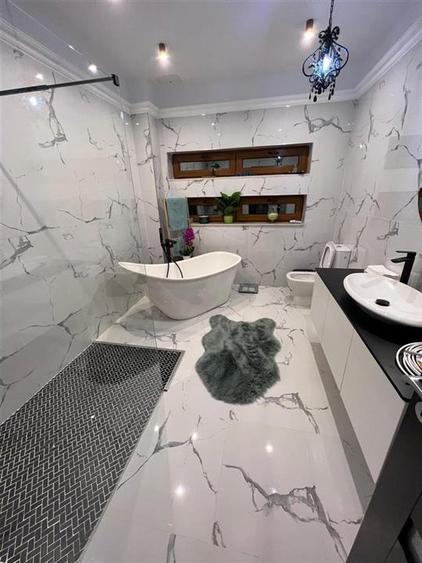 Casă individuală cu 6 camere cu Piscina în Pipera