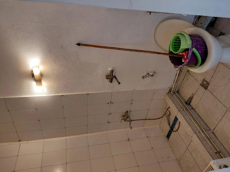 Garsonieră decomandată în Central