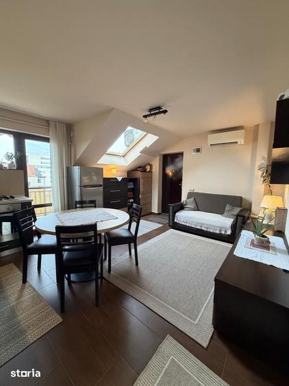 Apartament cu 3 camere decomandat în Borhanci