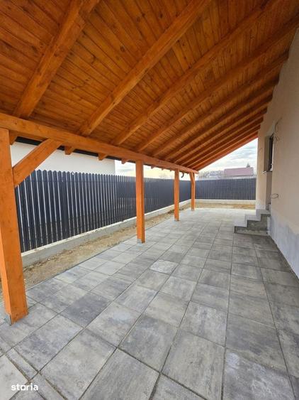 Casă cu 3 camere cu Teren 380 Mp în Hemeiuș