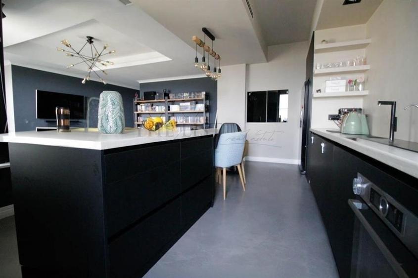 Apartament cu 3 camere decomandat, mobilat în Pipera