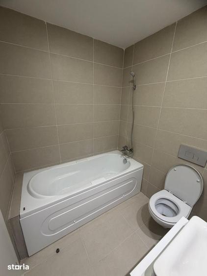 Apartament cu 3 camere decomandat în Ștefăneștii de Jos