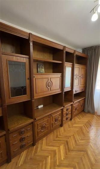 Apartament cu 3 camere decomandat, mobilat în Cug