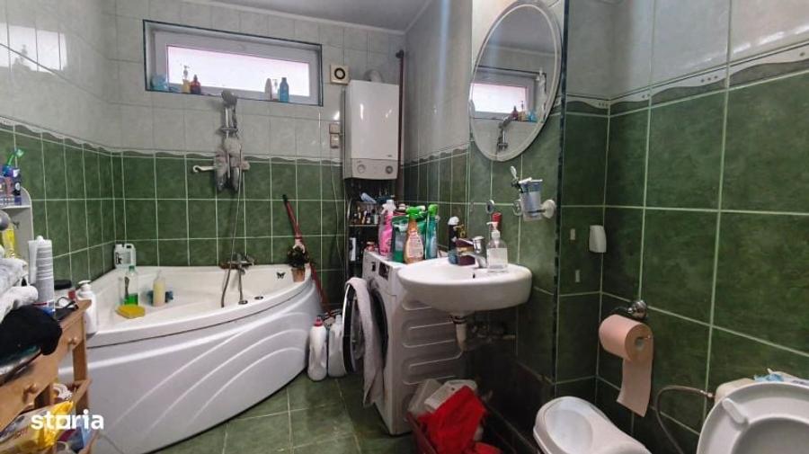 Casă cu 3 camere cu Teren 828 Mp în Bejan