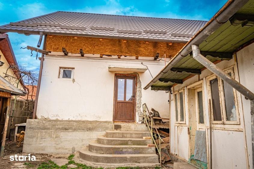 Casă cu 3 camere cu Teren 400 Mp în Coman