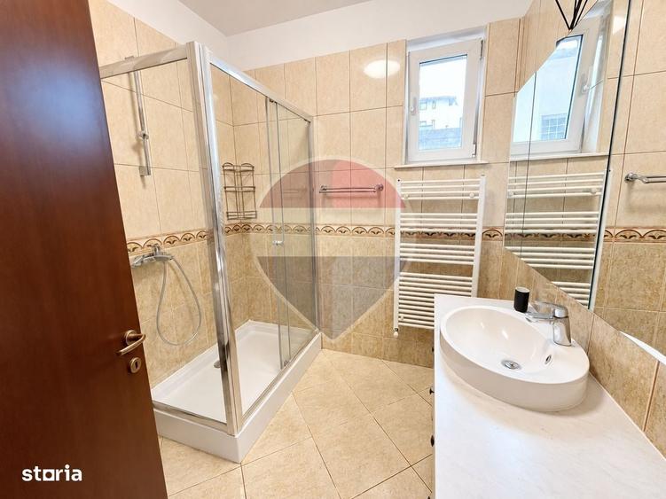 Apartament cu 4 camere în Central