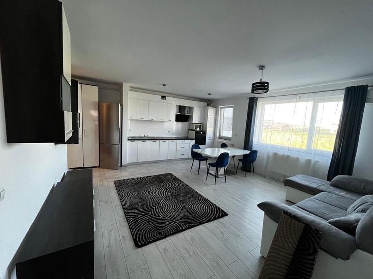 Apartament cu 3 camere în Florești