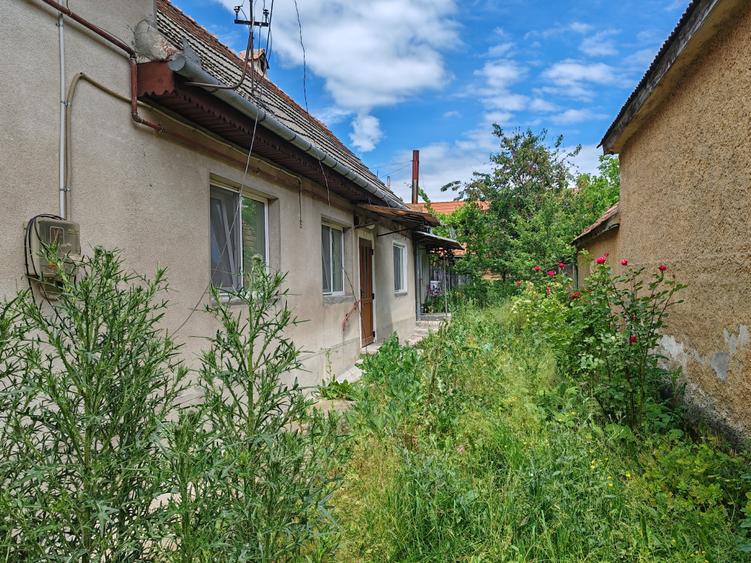 Casă individuală cu 4 camere cu Teren 476 Mp în Vlădeni