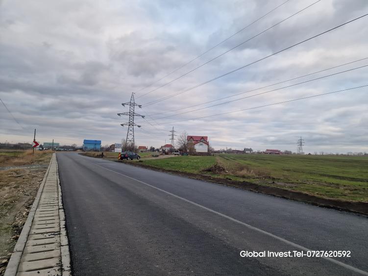 Teren agricol extravilan de 2500 mp, în Corbu