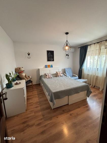 Casă cu 5 camere cu Teren 546 Mp în Clinceni