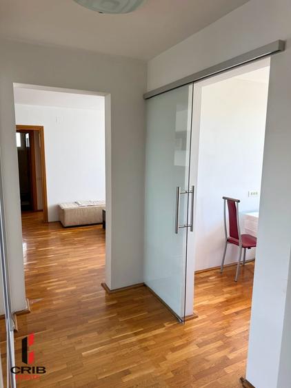 Apartament cu 2 camere semidecomandat, mobilat în Dristor