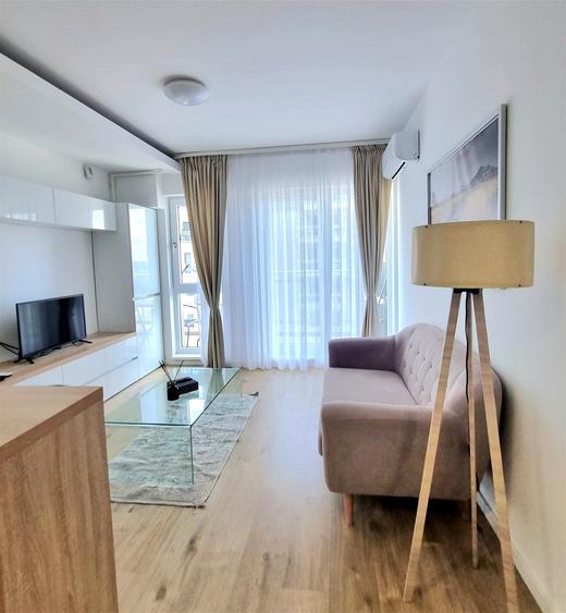 Apartament cu 2 camere semidecomandat, mobilat în Floreasca