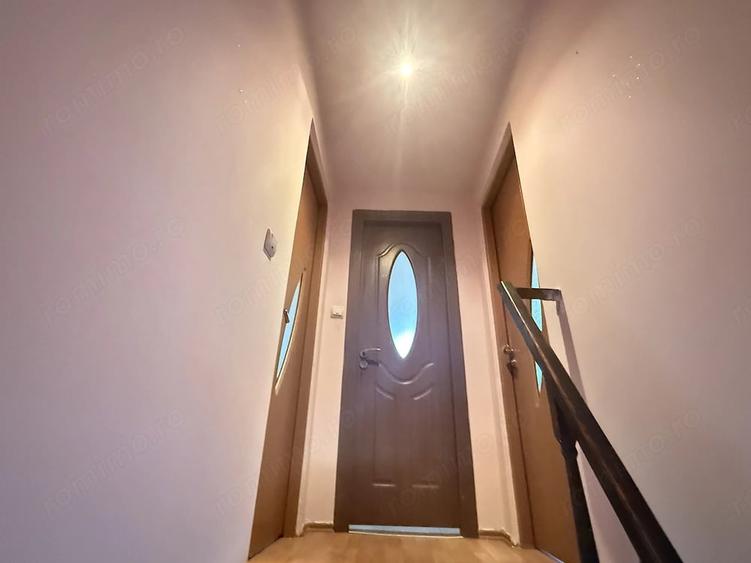 Apartament cu 4 camere semidecomandat în Aradului