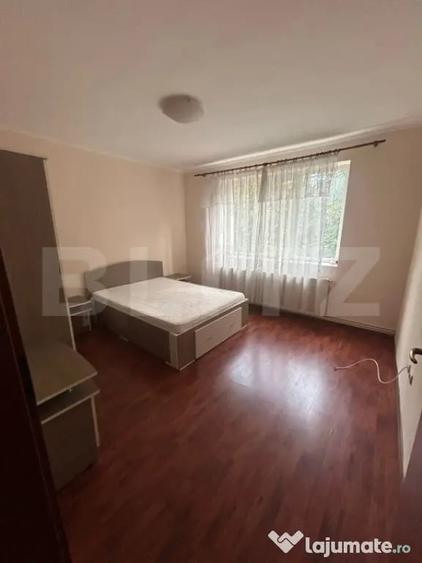 Apartament cu 2 camere semidecomandat în Aleea Trandafirilor