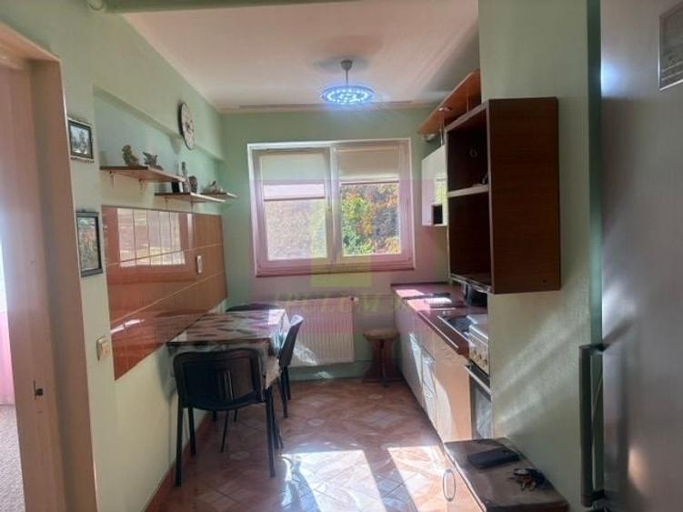 Apartament cu 2 camere circular, mobilat în Titan