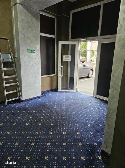 Spațiu comercial, de 100 mp, în Central