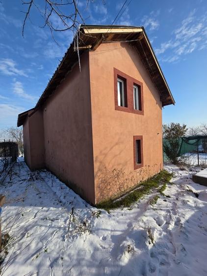 Casă cu 4 camere cu Teren 497 Mp în Dragomirești-Deal