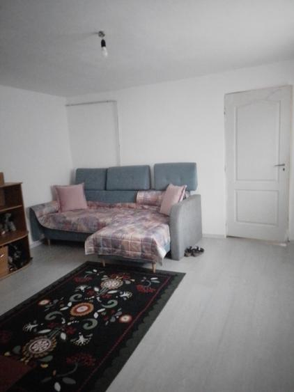 vând casă cu teren total 480mp 3camere 2bai  - 1