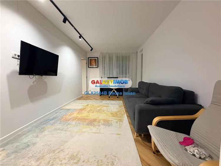 Apartament cu 4 camere semidecomandat, mobilat în Titan
