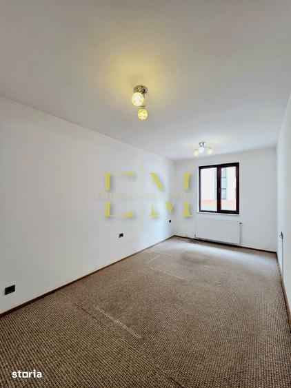 Apartament cu 3 camere în Tractorul