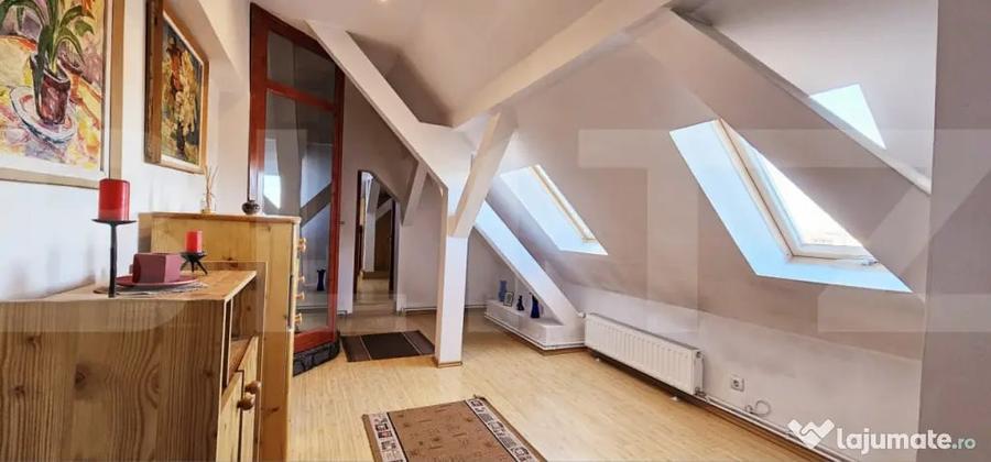 Apartament cu 3 camere semidecomandat în Central
