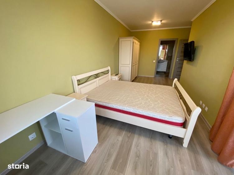 Apartament cu 3 camere semidecomandat în Central