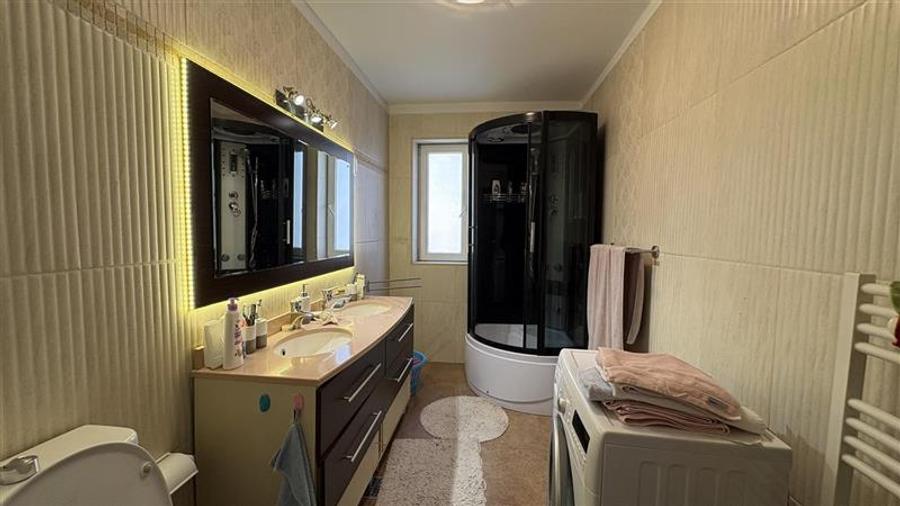 Apartament cu 2 camere circular, mobilat în Florești