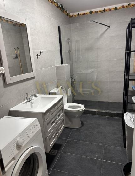 Apartament cu 2 camere semidecomandat, mobilat în Florești