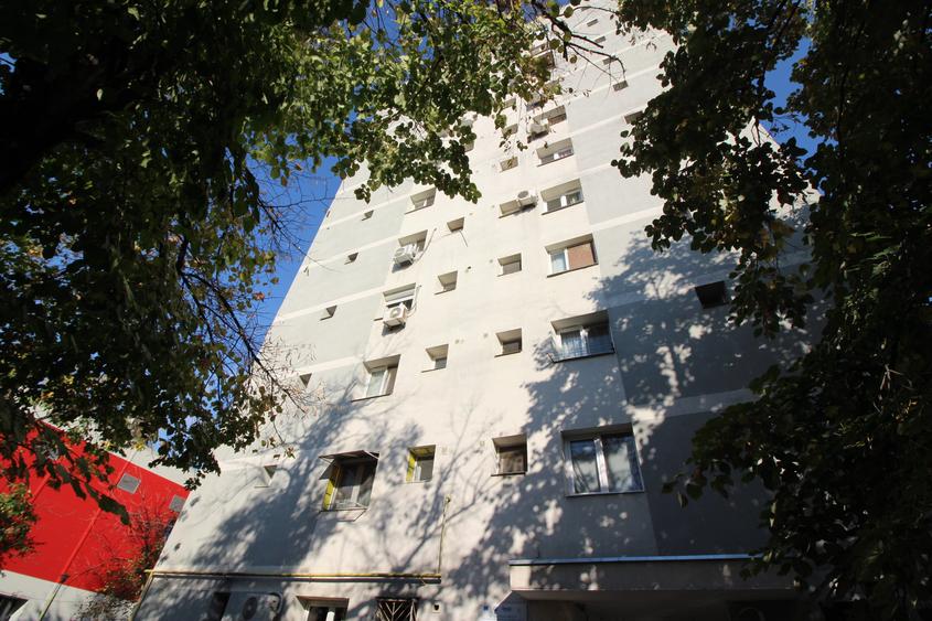 Garsonieră semidecomandată în Titan