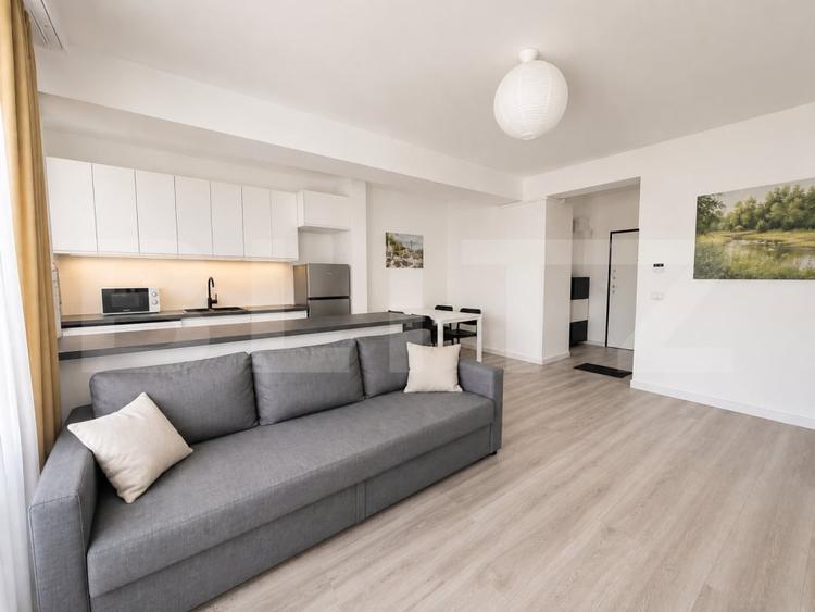 Apartament cu 3 camere semidecomandat, mobilat în Circumvalațiunii