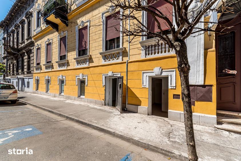Spațiu comercial, de 44 mp, în Central